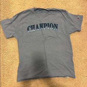 Champion T-Shirt
